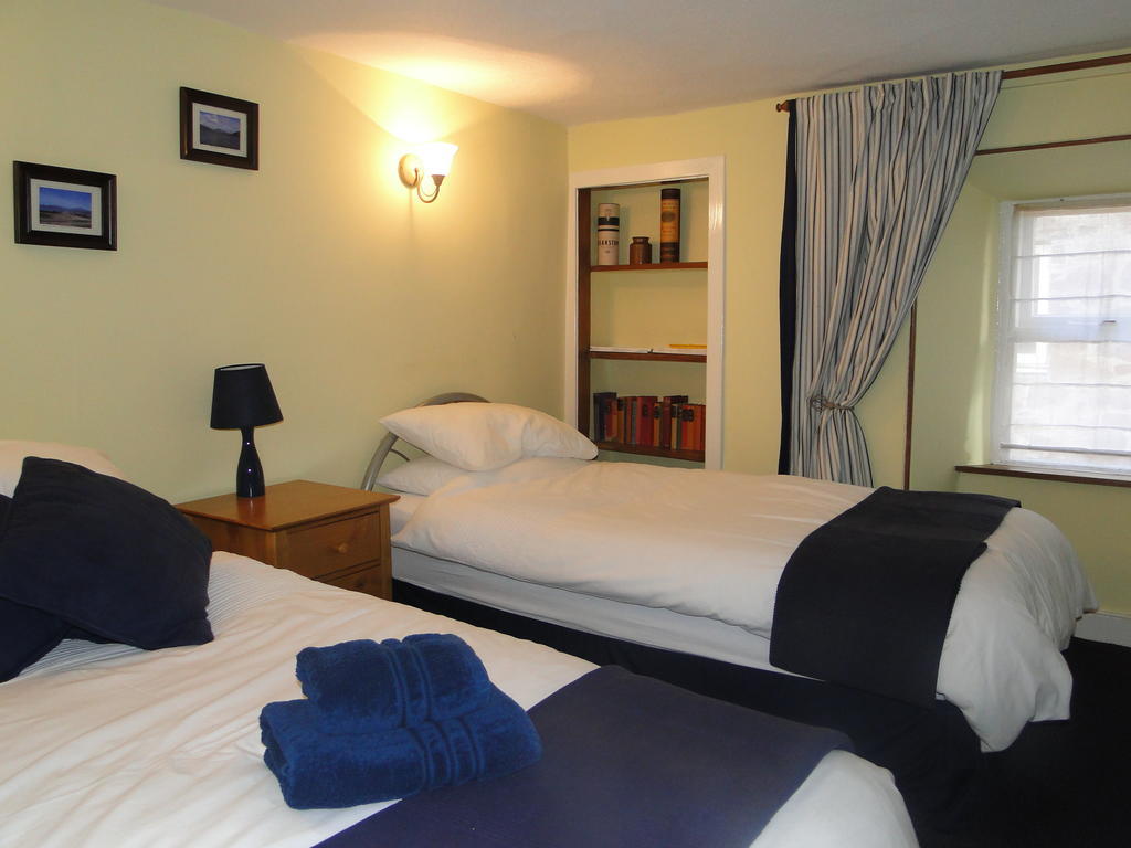 The Red Lion Inn Doune Habitación foto