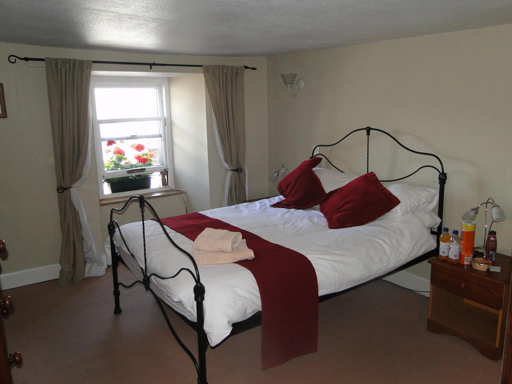 The Red Lion Inn Doune Habitación foto