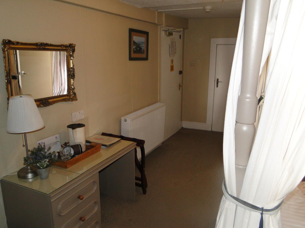The Red Lion Inn Doune Habitación foto